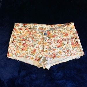 Mossimo floral cutoffs—$5 with any other order